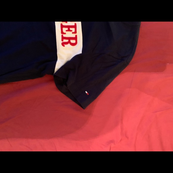 Tommy Hilfiger T-shirt - Picture 4 of 4